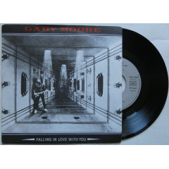 GARY MOORE - Falling In Love With You