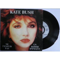 KATE BUSH - Ne T'Enfuis Pas
