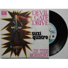 SUZI QUATRO - Devil Gate Drive