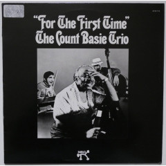 THE COUNT BASIE TRIO - For The First Time